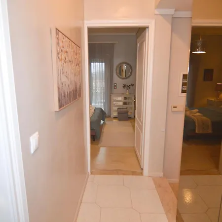 Apartament Nestoras Comfortable - Private Parking