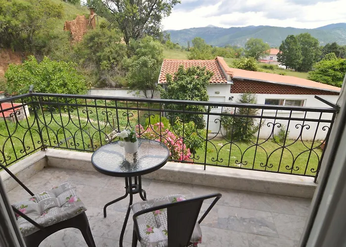 Nestoras Comfortable - Private Parking * Kastoria